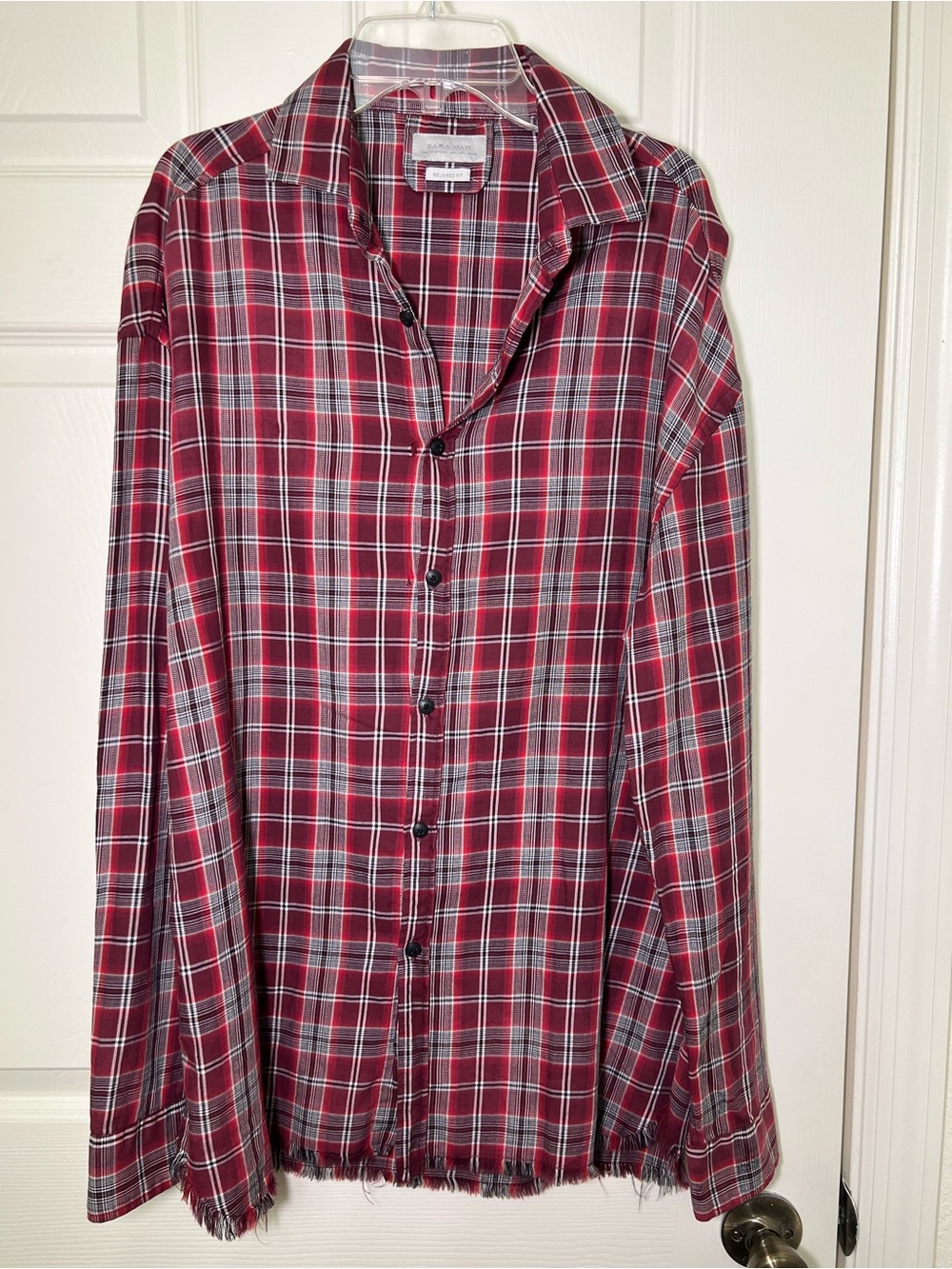ZARA Men's Button Up Plaid Red/Burgundy Raw Hem Shirt Men Size L 100% Cotton